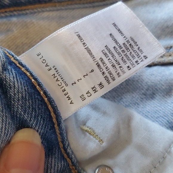 Highrise shorts - Picture 2 of 3